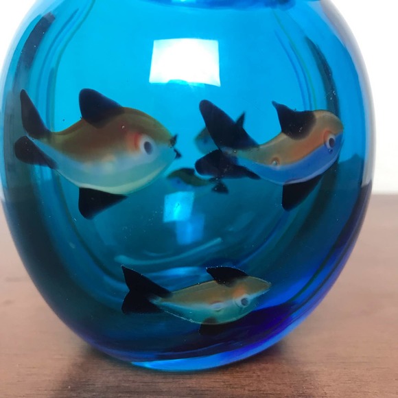 Beautiful Murano Heavy Thick Glass Blue Hand Painted Fish Aquarium Short Vase - Picture 6 of 10